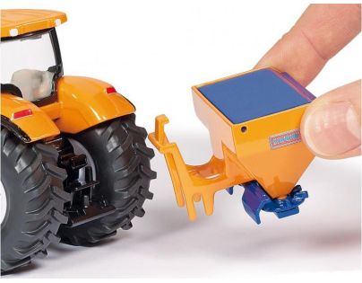 Siku Super Traktor s prednou radlicou a sypačom soli 1:50