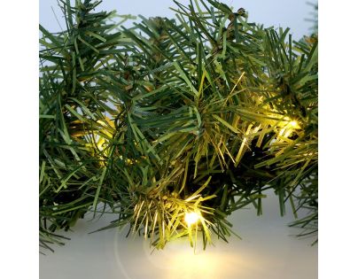 Solight LED vianočná girlanda s ihličím, 5m, 80x LED, časovač, 3xAA, IP44