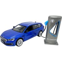 Sparkys 1:35 Škoda Superb IV Combi modrá + nabíjacia stanica 3