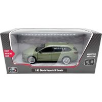 Sparkys 1:35 Škoda Superb IV Combi zelená 4