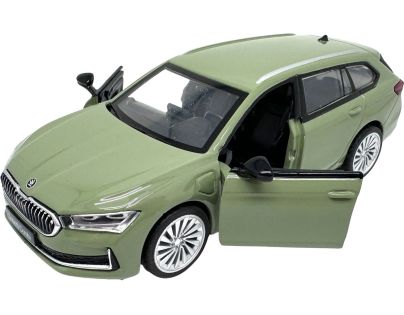 Sparkys 1:35 Škoda Superb IV Combi zelená