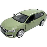 Sparkys 1:35 Škoda Superb IV Combi zelená 2