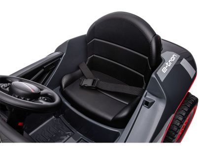 Sparkys Detské elektrické auto Audi RS Q E-TRON + diaľkový ovládač