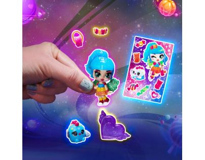 Spin Master Hatchimals kozmickej bábiky pixies modré vajíčko