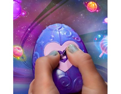 Spin Master Hatchimals kozmickej bábiky pixies modré vajíčko