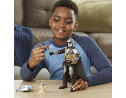 Hasbro Star Wars Mandalorian a Grogu figúrka 30 cm