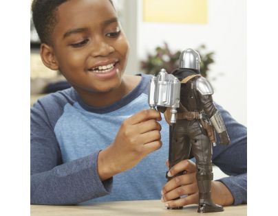 Hasbro Star Wars Mandalorian a Grogu figúrka 30 cm