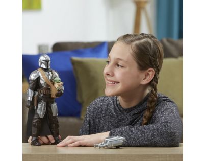 Hasbro Star Wars Mandalorian a Grogu figúrka 30 cm