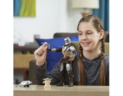 Hasbro Star Wars Mandalorian a Grogu figúrka 30 cm