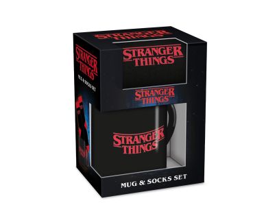 Stranger Things darčekový set (hrnček a ponožky)