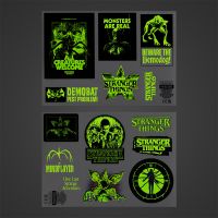 Stranger Things samolepky svietiace 2
