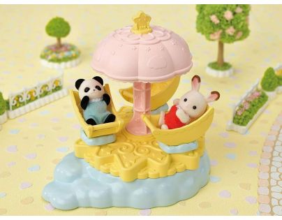 Sylvanian Families Baby hviezdny kolotoč