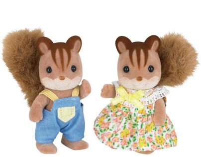 Sylvanian Families Dárkový set Městský patrový dům se světly, nábytkem a postavičkami