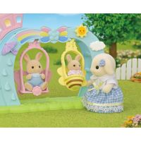 Sylvanian Families Dvojhojdačka pre zvieratká 6