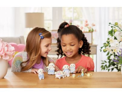 Sylvanian Families Rodina Flora králiky s trojčatami