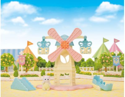 Sylvanian Families Zábavný park s veterným mlynom a mačiatkom
