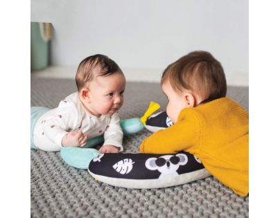 Taf Toys Vankúšik pre hru na brušku 2 v 1