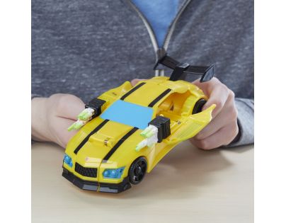 Hasbro Transformers  Cyberverse Ultra Bumblebee