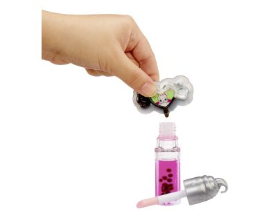 Yummiland Rošťácka bábika s leskom na pery, 6 druhov