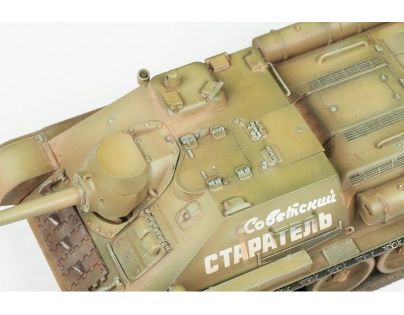 Zvezda Model Kit military SU-85 Soviet Tank Destroyer 1:35